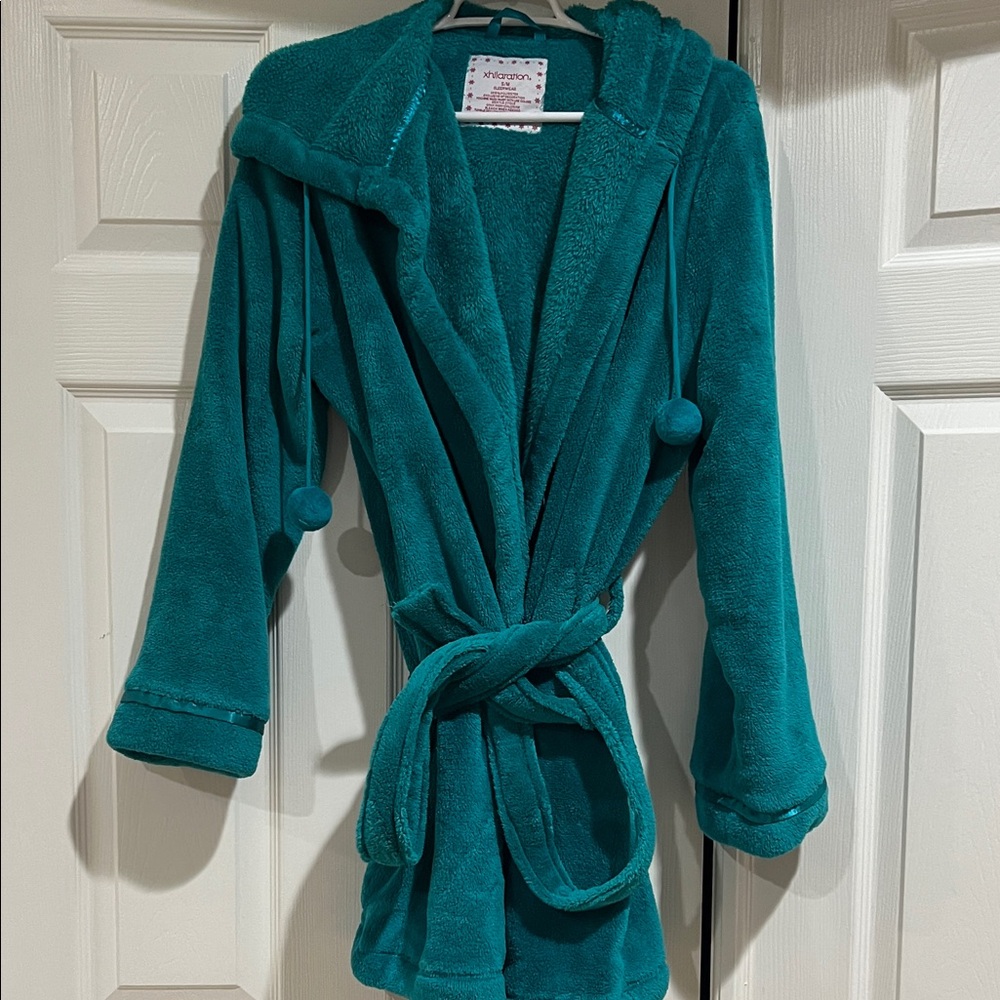 Xhilaration Robe